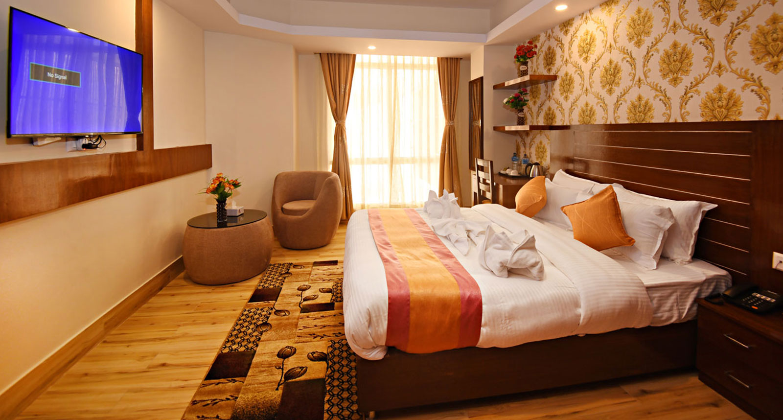 Deluxe king rooms